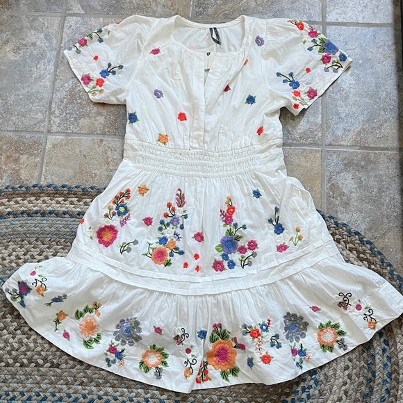 Anthropologie x The Somerset Embroidered Mini Dress Size Medium NWT - Picture 6 of 14
